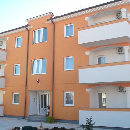 Apartments Buzleta II Fazana Bagian luar foto