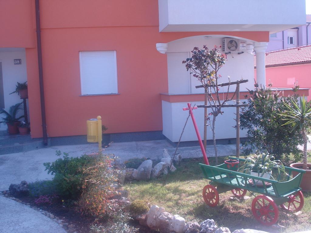 Apartments Buzleta II Fazana Bagian luar foto